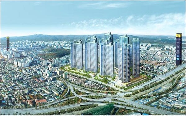 금정역 주변의 전경과 다양한 교통수단이 보이는 사진