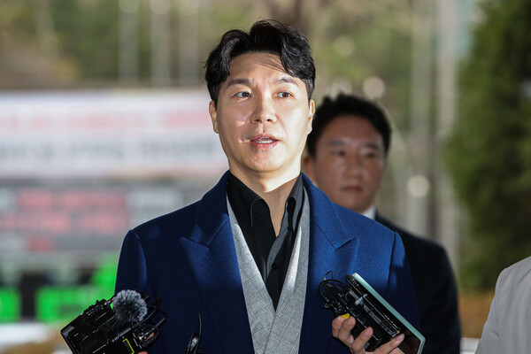 친형 부부의 횡령의혹으로 법적 분쟁을 벌이고 있는 방송인 박수홍 ©뉴시스
