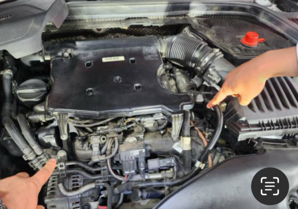 오른쪽 부분이 리콜을 진행한 EGR 밸브, 왼쪽은 ⓒ 제보자