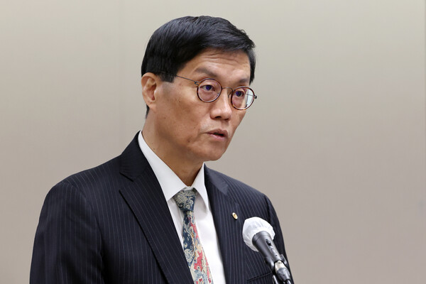 이창용 한국은행 총재가 20일 오전 서울 중구 한국은행에서 열린 국회 기획재정위원회의 한국은행에 대한 국정감사에서 업무보고를 하고 있다. ⓒ뉴시스