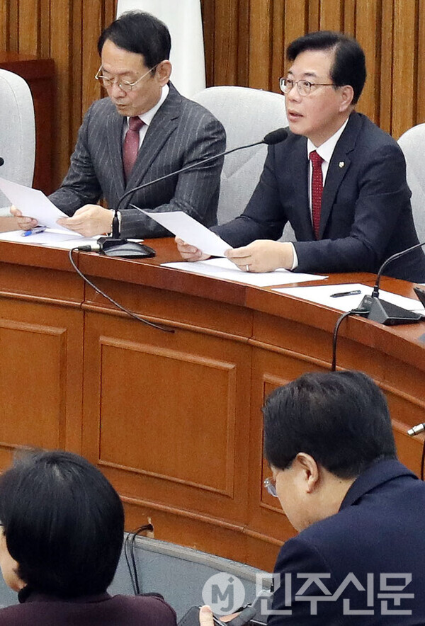 국민의힘 송언석 원내대표가 7일 오전 여의도 국회에서 열린 원내대책회의에 참석해 모두발언을 하고 있다. ⓒ민주신문 김현수 기자