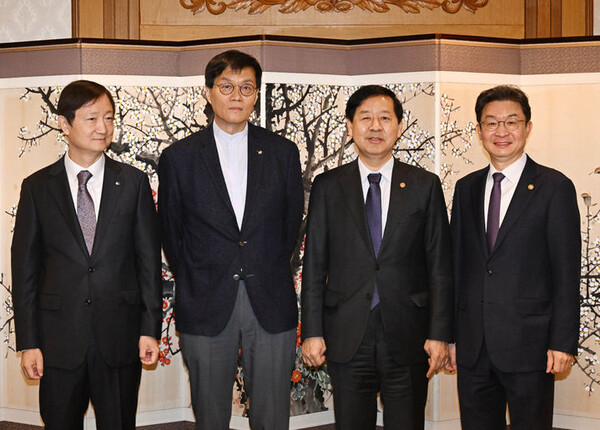 구윤철 부총리 겸 기획재정부 장관이 14일 서울 종로구 정부서울청사에서 시장상황점검회의를 주재했다. ⓒ 뉴시스 