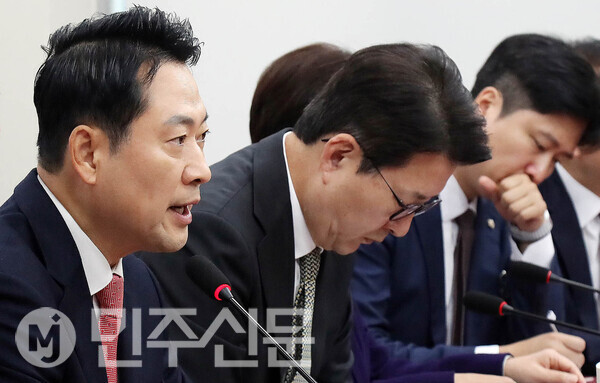 장동혁 국민의힘 대표가 20일 오전 여의도 국회 국민의힘 대표회의실에서 열린 최고위원회의에 참석해 모두발언을 하고 있다. ⓒ민주신문 김현수 기자