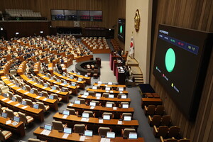상법 개정에 유통업계 자사주 소각 릴레이...현대·롯데·신세계 동참 - 뉴스 썸네일 이미지